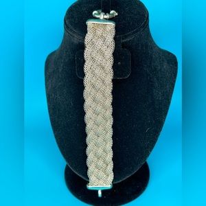 Unique woven style bracelet